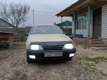 Авто Opel Omega 1989 № 8200795