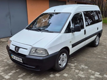 Авто Peugeot Expert 2005 № 8200860