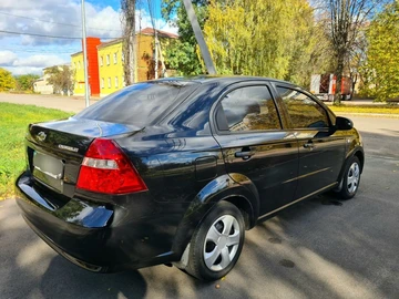 Авто Chevrolet Aveo 2007 № 8200961