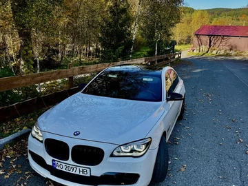 Авто BMW 7 Серия 2013 № 8201001