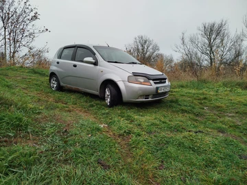 Авто Chevrolet Aveo 2006 № 8201064