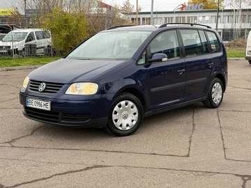 Авто Volkswagen Touran 2004 № 8201067