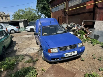 Авто Volkswagen Caddy 2002 № 8201068
