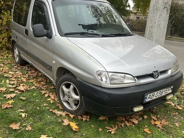 Авто Peugeot Partner 2001 № 8201077