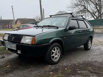 Авто ВАЗ 2109 2003 № 8201101