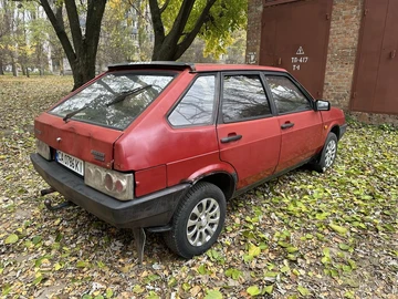 Авто ВАЗ 2109 1992 № 8201112