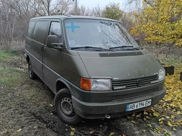 Авто Volkswagen Transporter 1995 № 8201227