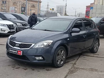 Авто KIA Cee X27 D 2009 № 8201258