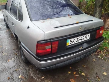 Авто Opel Vectra 1998 № 8201291