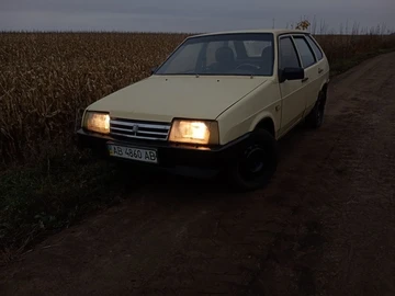 Авто ВАЗ 2109 1994 № 8201370