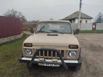 Авто ВАЗ 2121 1987 № 8201399