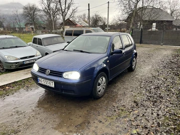 Авто Volkswagen Golf 2000 № 8201442