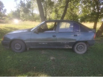 Авто Opel Kadett 1986 № 8201568