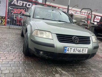 Авто Volkswagen Passat Sedan 2001 № 8201576