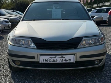 Авто Renault Laguna 2002 № 8201695