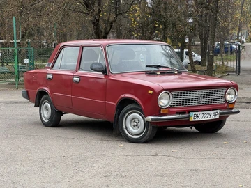 Авто ВАЗ 2103 1984 № 8201698