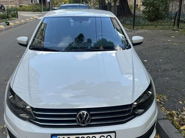 Авто Volkswagen Polo 2017 № 8202094