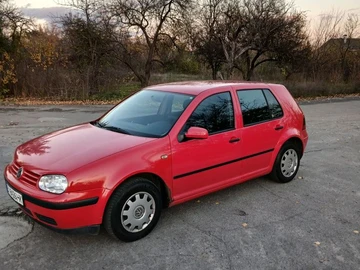 Авто Volkswagen Golf 1998 № 8202105