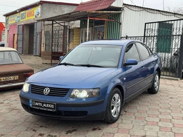 Авто Volkswagen Passat Sedan 1999 № 8202110