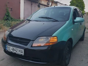 Авто Chevrolet Aveo 2005 № 8202252
