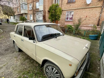 Авто ВАЗ 2101 1983 № 8202505