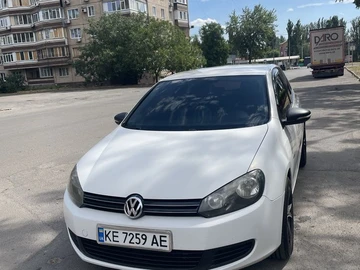 Авто Volkswagen Golf 2010 № 8202563