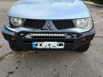 Авто Mitsubishi L 200 2011 № 8202574