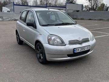 Авто Toyota Yaris 2001 № 8202622