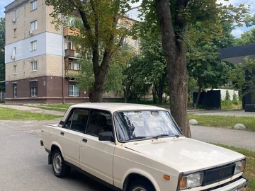 Авто ВАЗ 2105 1986 № 8202709