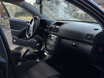 Авто Toyota Avensis 2005 № 8202864