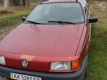 Авто Volkswagen Passat Variant 1991 № 8202924