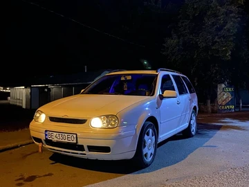 Авто Volkswagen Golf 2001 № 8202947