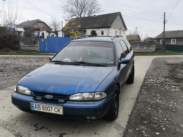 Авто Ford Mondeo 1993 № 8202996