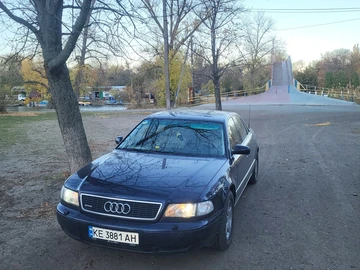 Авто Audi A8 1998 № 8203001