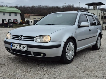 Авто Volkswagen Golf 2000 № 8203002