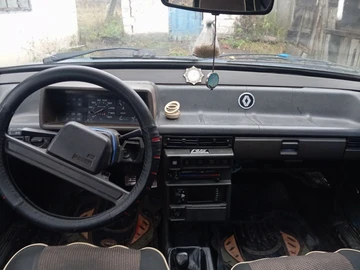 Авто ВАЗ 2109 1992 № 8203023
