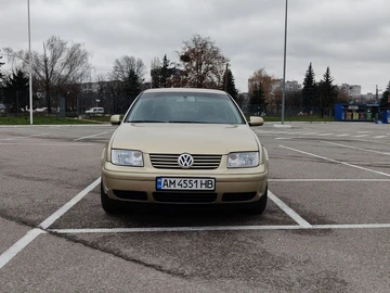 Авто Volkswagen Bora 2002 № 8203024