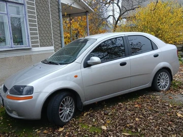 Авто Chevrolet Aveo 2005 № 8203038