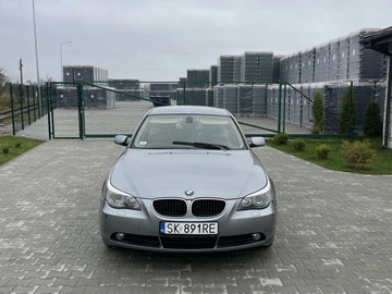 Авто BMW 5 Серия 2004 № 8203044