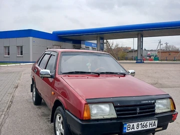 Авто ВАЗ 21099 1997 № 8203102