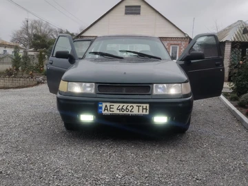 Авто ВАЗ 2110 2004 № 8203116