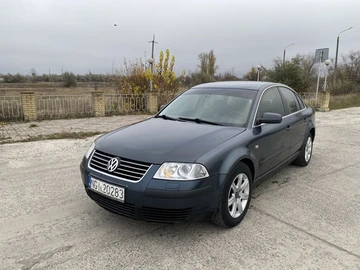 Авто Volkswagen Passat Sedan 2000 № 8203158