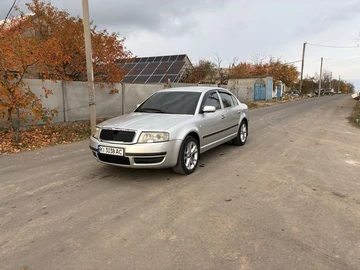 Авто Skoda Superb 2004 № 8203287