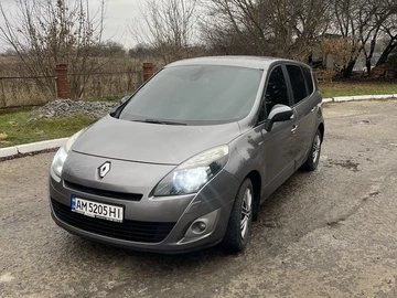 Авто Renault Grand Scenic 2011 № 8203318