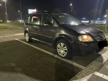 Авто Volkswagen Touran 2004 № 8203675