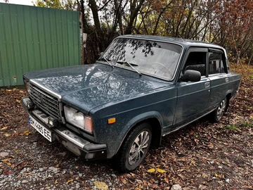 Авто ВАЗ 2107 2004 № 8203702