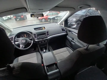 Авто Volkswagen Sharan 2012 № 8203713