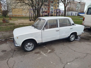 Авто ВАЗ 2101 1987 № 8203718