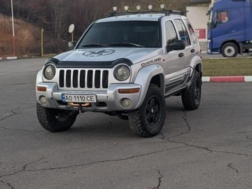 Авто Jeep Liberty 2003 № 8203731