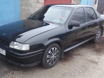 Авто Opel Vectra 1990 № 8203855